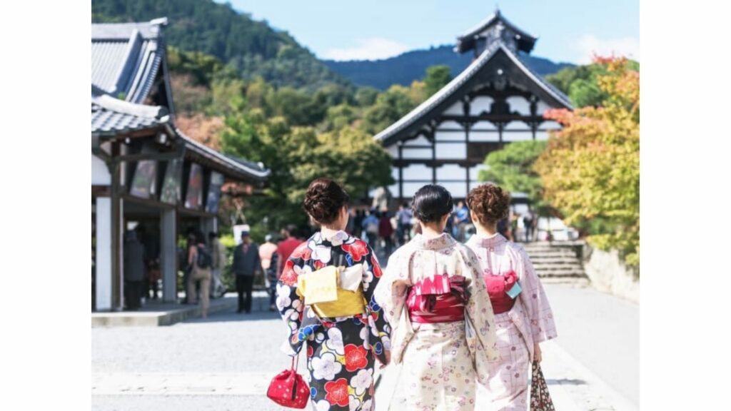 Image illustrant les contrastes urbains et culturels au Japon