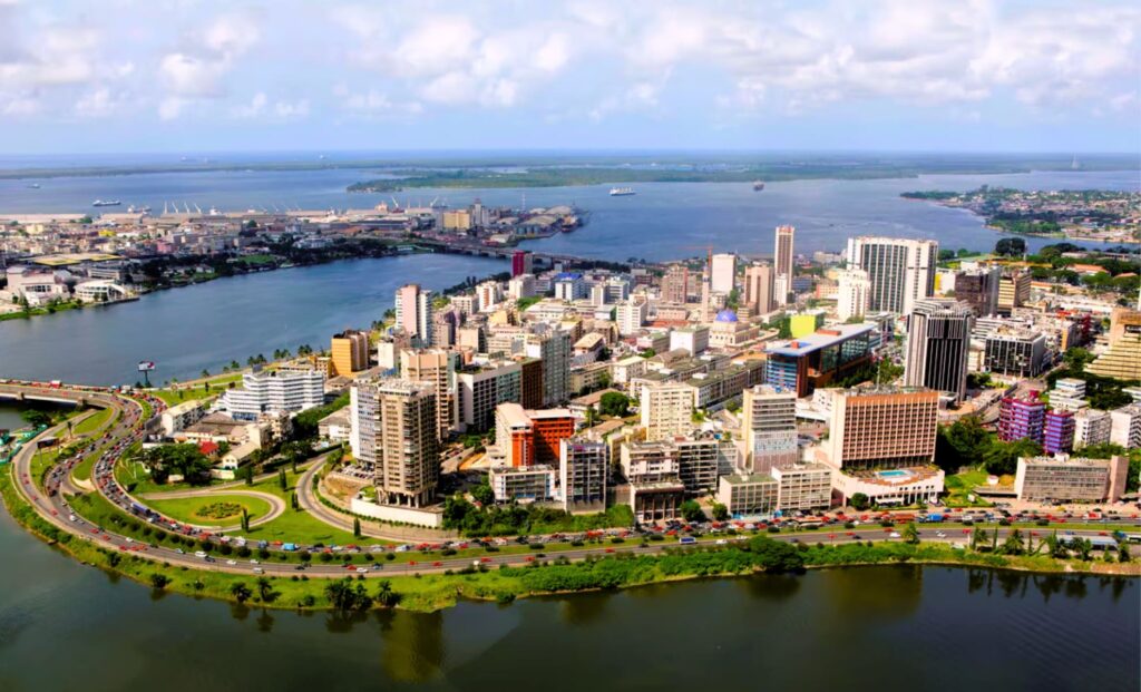 Vue panoramique d'Abidjan