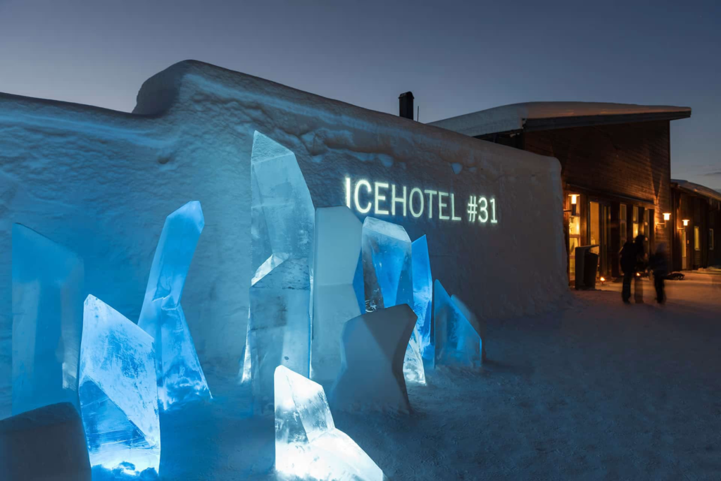 Hotel de glace en Laponie extérieur