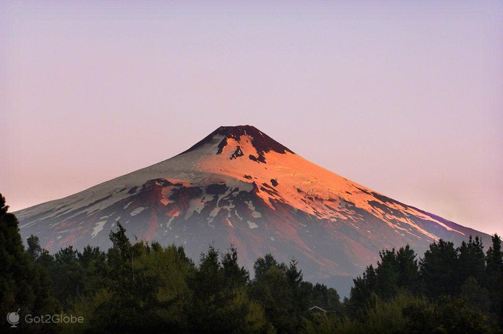 Volcan Villarica Chili, saut à l'élastique, expérience insolite à vivre.